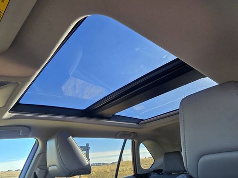 Used 2022 Toyota RAV4 Limited image 24