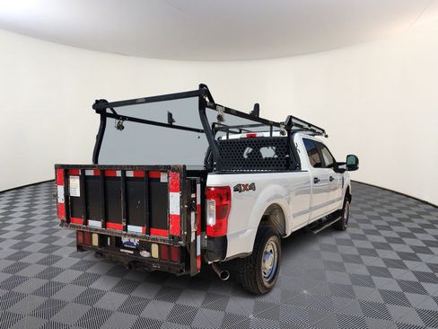 Used 2019 Ford F250 XL w/ Power Equipment Group image 4