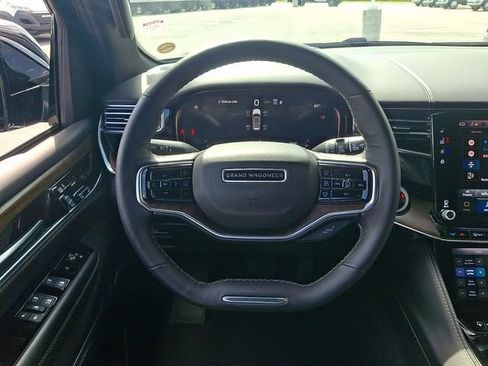 Used 2025 Jeep Grand Wagoneer 4WD w/ 8-Passenger Seating Package image 19