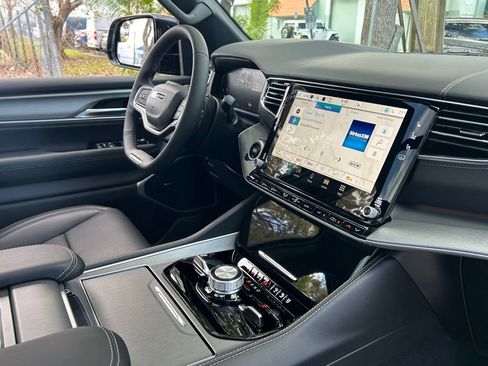 New 2026 Jeep Grand Wagoneer Limited image 42