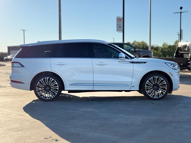 Used 2021 Lincoln Aviator Black Label AWD/4WD image 8