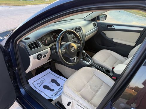 Used 2014 Volkswagen Jetta SE image 12