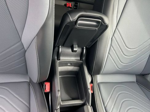 New 2026 Volkswagen Tiguan SE R-Line FWD image 40