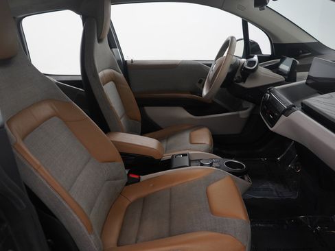Used 2017 BMW i3 image 10