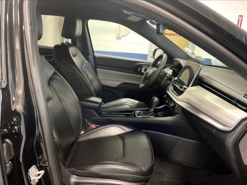 Used 2025 Jeep Compass Limited AWD/4WD image 11