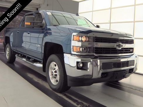 Used 2017 Chevrolet Silverado 2500 LT w/ Texas Edition image 4