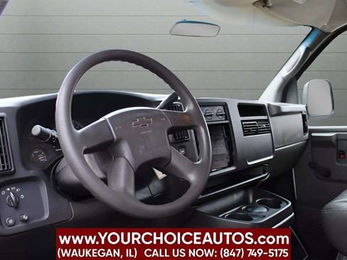 Used 2004 Chevrolet Express 1500 image 18