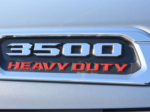 Used 2024 RAM 3500 Tradesman w/ Chrome Appearance Group image 12