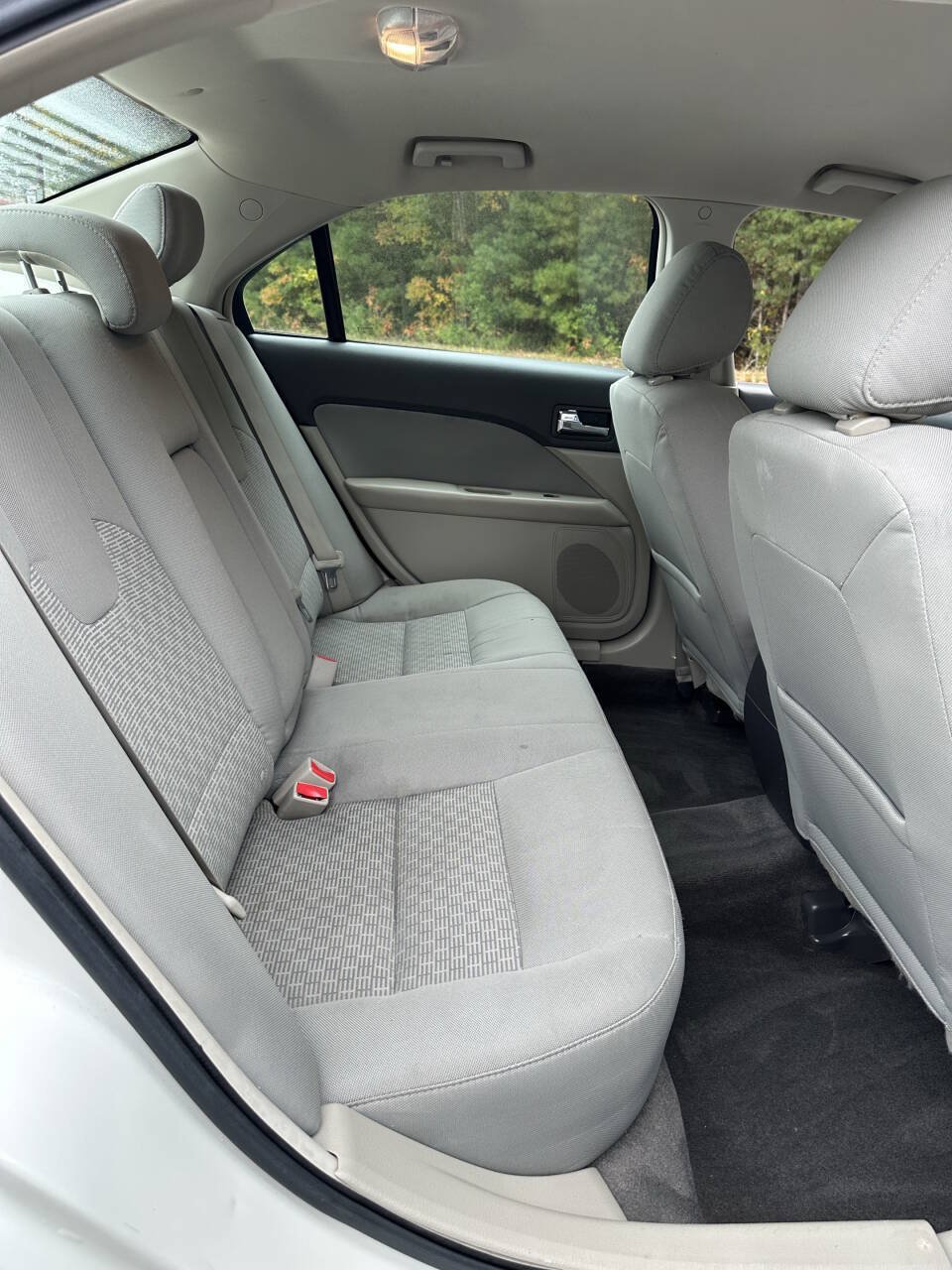 Used 2012 Ford Fusion SE FWD image 16