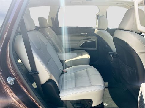 Used 2022 Kia Telluride SX image 30