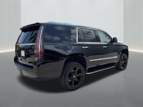 Used 2020 Cadillac Escalade 2WD image 6