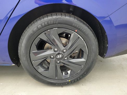 Used 2022 Hyundai Elantra SEL FWD image 31
