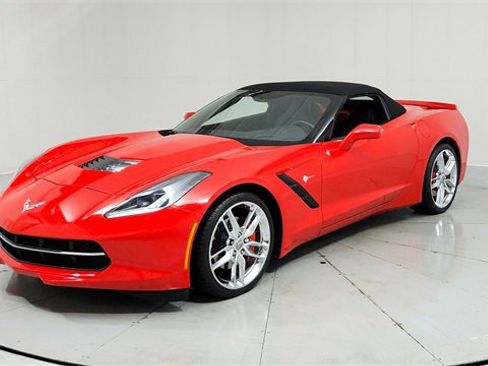 Used 2015 Chevrolet Corvette Stingray Convertible w/ 2LT Preferred Equipment Group image 1