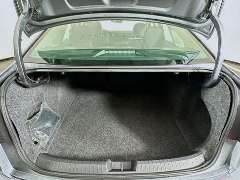 Used 2024 Volkswagen Jetta SE image 27