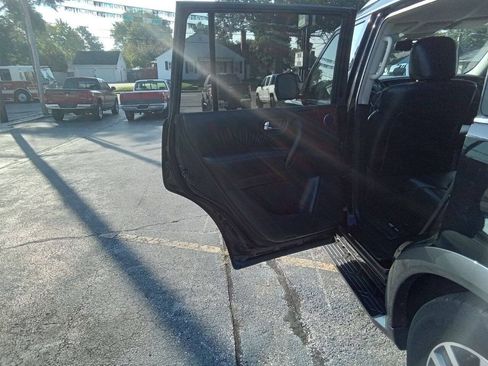 Used 2020 Nissan Armada SL AWD/4WD image 12