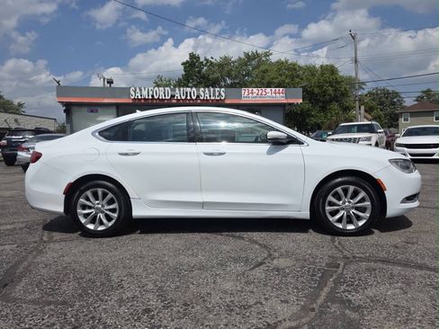 Used 2016 Chrysler 200 C FWD image 9