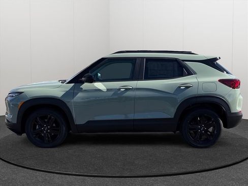 New 2026 Chevrolet TrailBlazer LT w/ Convenience Package FWD image 2