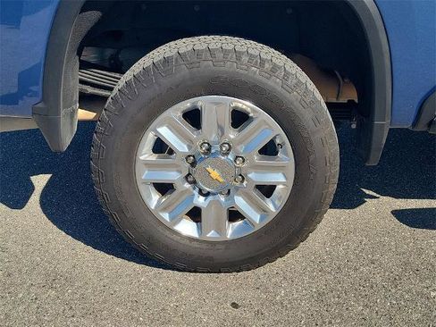 Used 2024 Chevrolet Silverado 2500 High Country w/ High Country Premium Package image 5