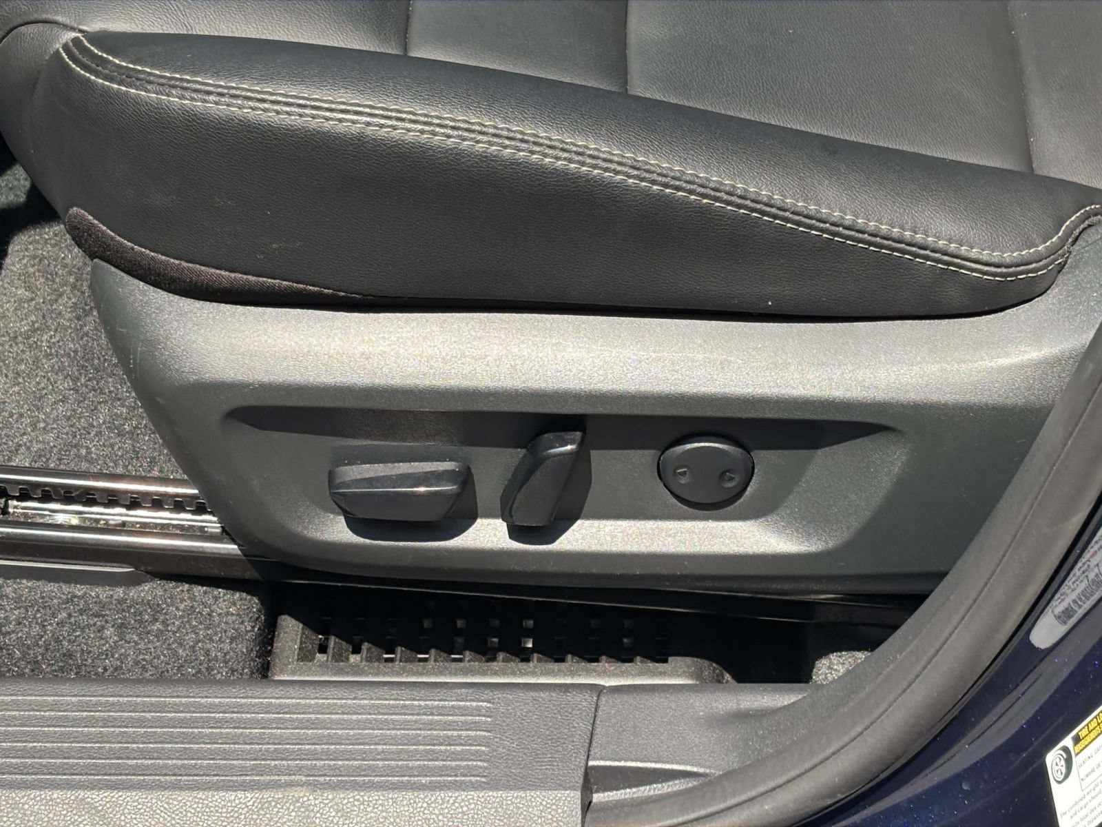 Used 2026 Nissan Rogue SL FWD image 22