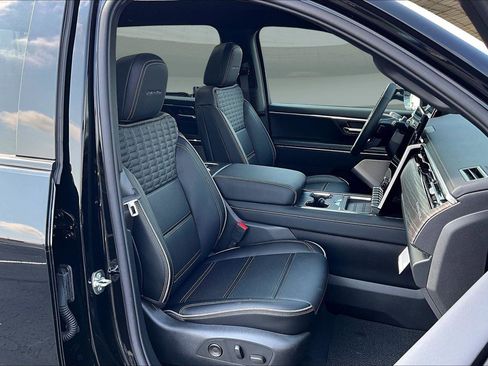 New 2025 GMC Sierra EV Denali image 10