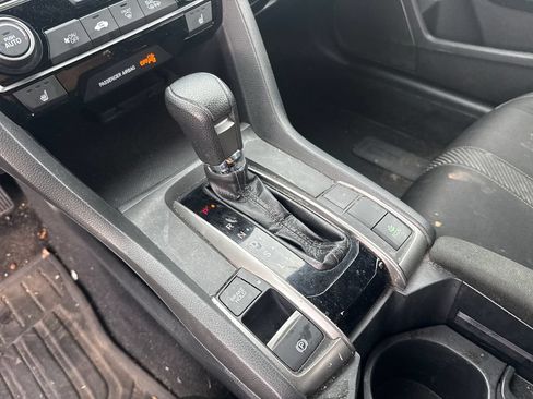 Used 2018 Honda Civic EX image 22