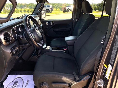 Used 2020 Jeep Wrangler Unlimited Sport S AWD/4WD image 11