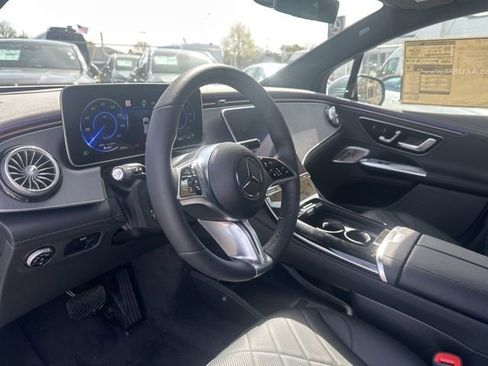 New 2023 Mercedes-Benz EQE 500 4MATIC SUV image 11