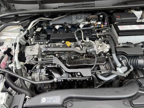 Used 2024 Toyota Corolla SE w/ SE Premium Package FWD image 33