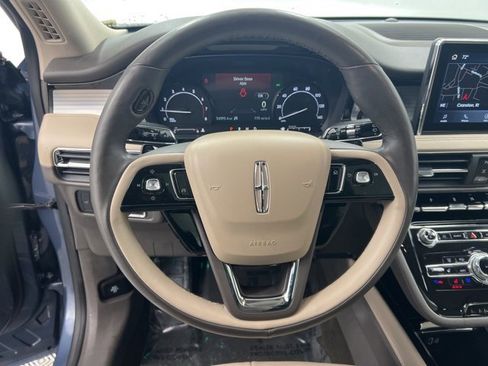Certified 2022 Lincoln Corsair Standard w/ Premium Package image 19