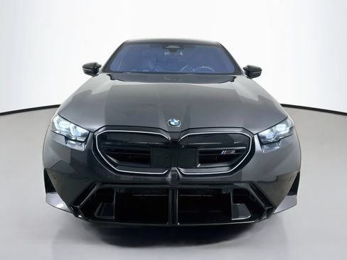 Used 2025 BMW M5 w/ Executive Package AWD/4WD image 2