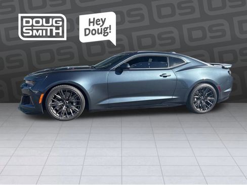 Used 2021 Chevrolet Camaro ZL1 RWD image 1