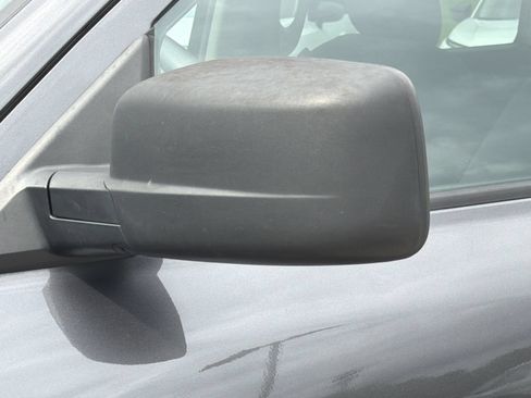 Used 2020 RAM 1500 Express RWD image 30