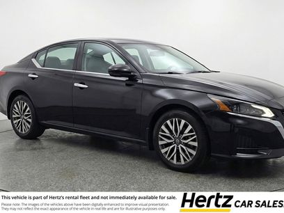 Used 2025 Nissan Altima 2.5 SV