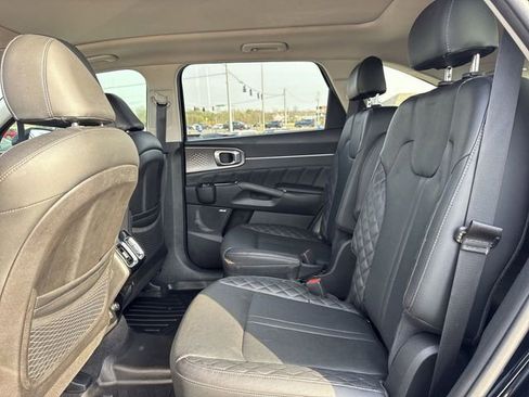 Used 2021 Kia Sorento SX image 9