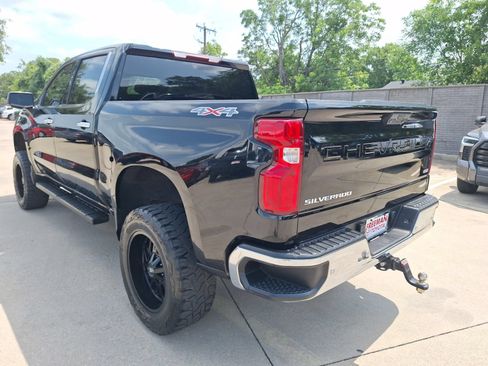 Used 2023 Chevrolet Silverado 1500 LTZ AWD/4WD image 4