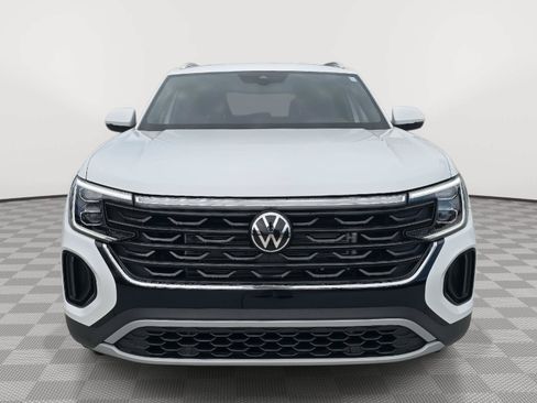 Certified 2025 Volkswagen Atlas Cross Sport SE AWD/4WD image 2