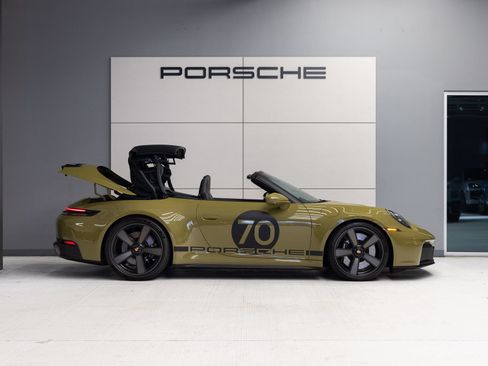Certified 2026 Porsche 911 GTS RWD image 9