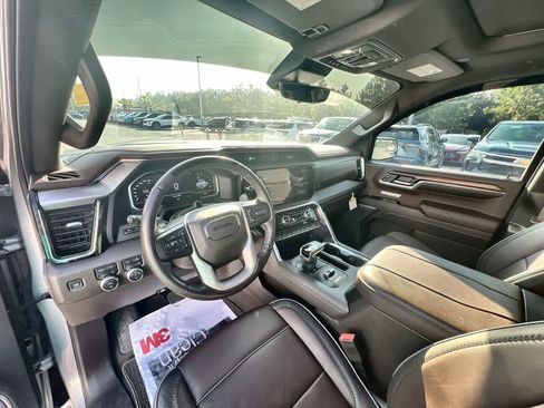 Used 2024 GMC Sierra 1500 Denali image 10