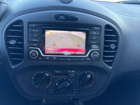 Used 2016 Nissan Juke S image 12