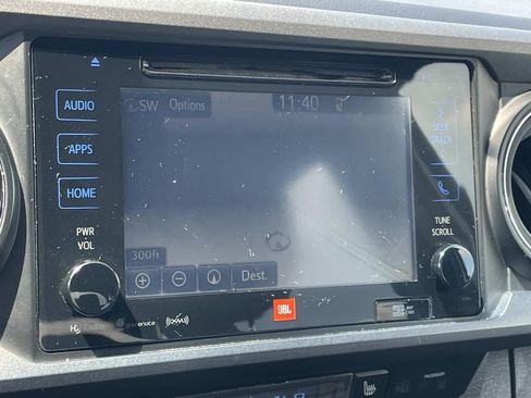 Used 2017 Toyota Tacoma TRD Off-Road AWD/4WD image 21