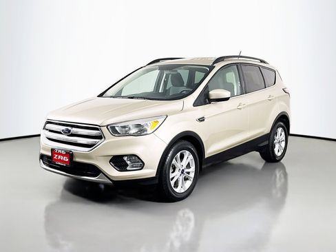 Used 2018 Ford Escape SE w/ SE Sync 3 Package FWD image 1