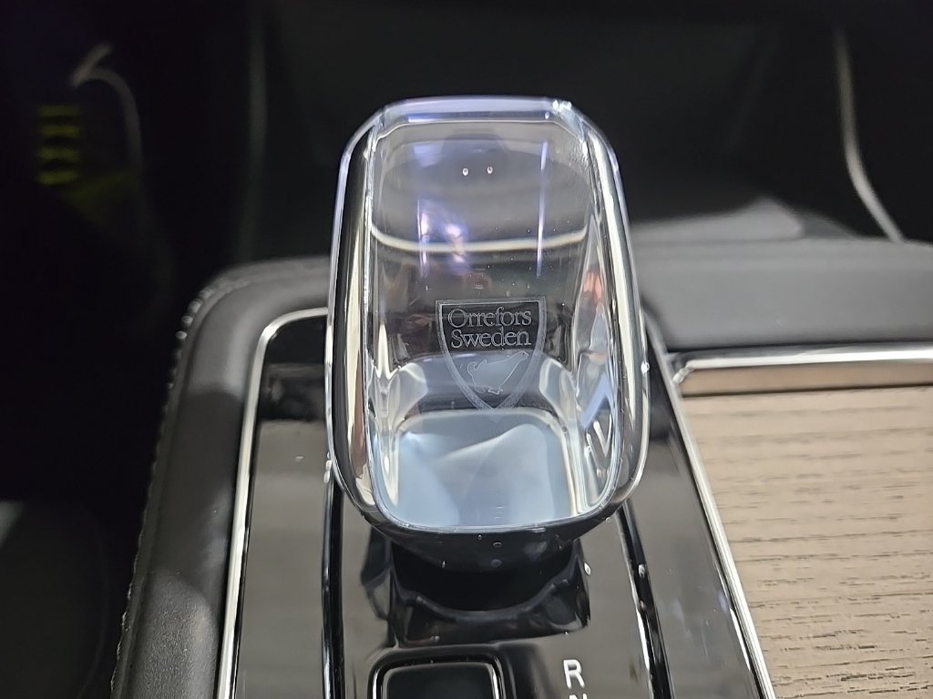 Used 2026 Volvo XC90 B6 Plus w/ Protection Package AWD/4WD image 14