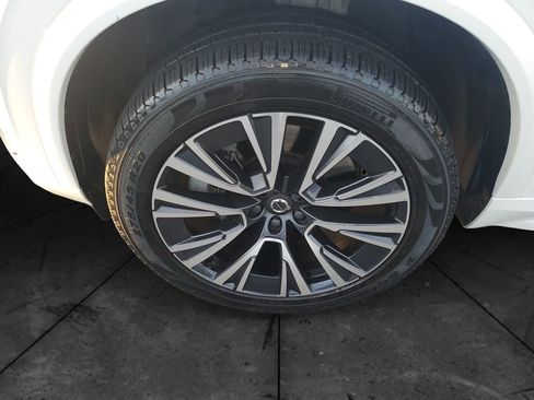 Used 2022 Volvo XC90 T8 Inscription Expression image 14