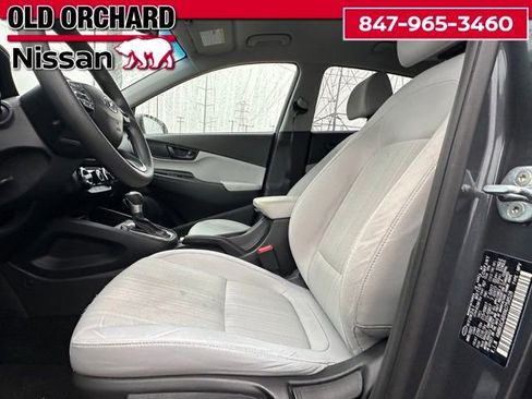 Used 2022 Hyundai Kona SEL image 8