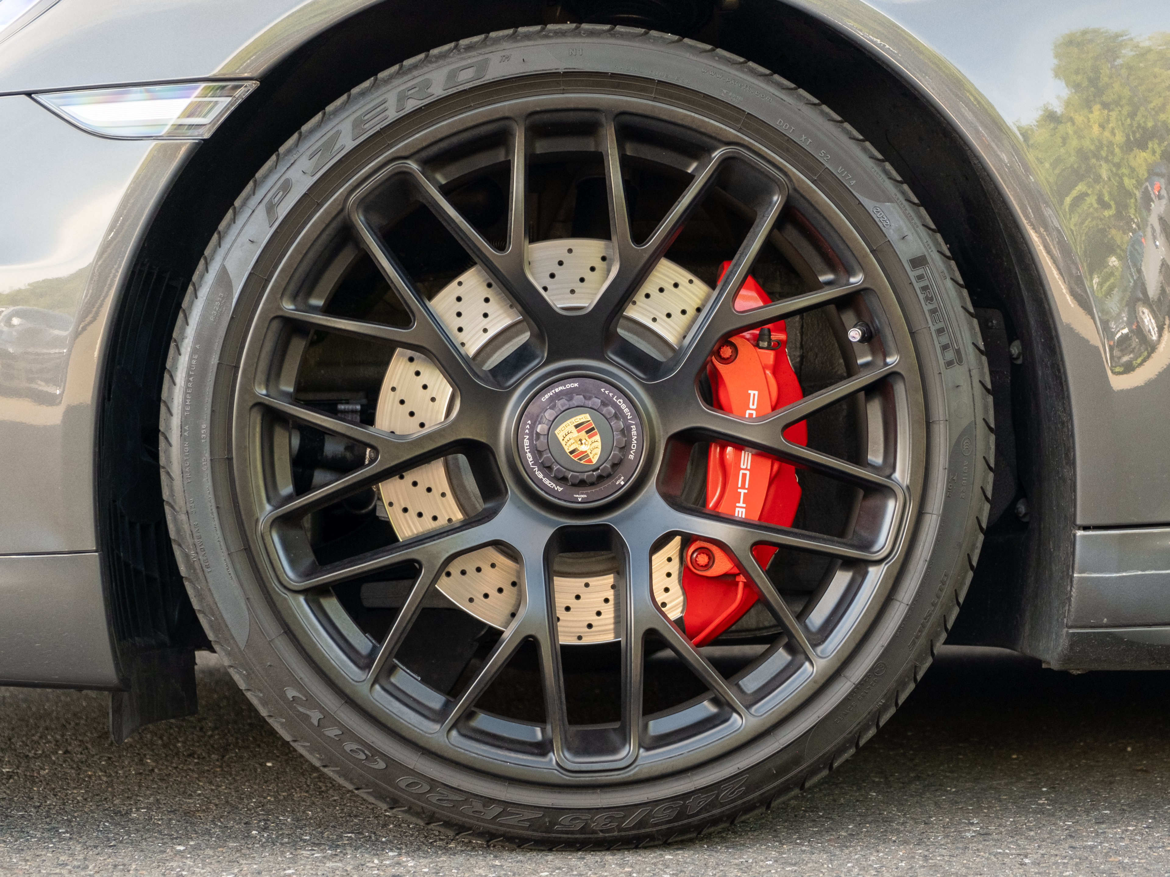 Certified 2016 Porsche 911 Carrera GTS RWD image 12