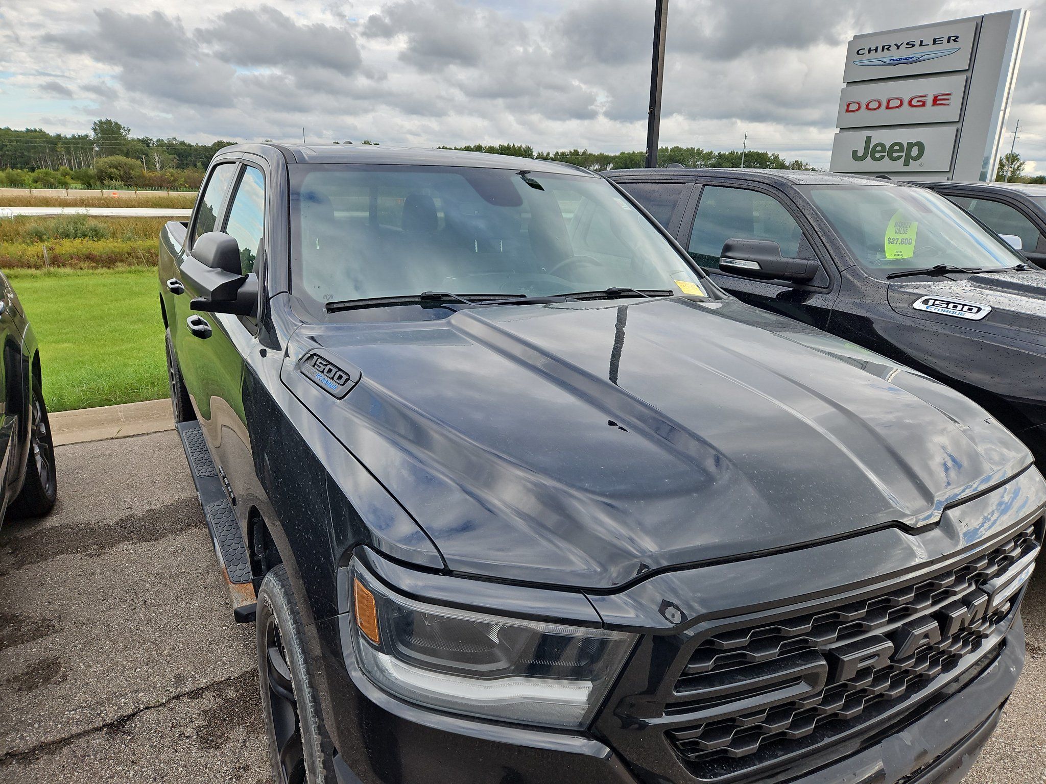 Used 2023 RAM 1500 Big Horn AWD/4WD image 3