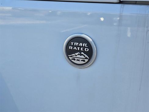 Used 2018 Jeep Wrangler Unlimited Rubicon w/ Connectivity Group image 28