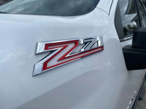 Used 2020 Chevrolet Silverado 2500 LTZ w/ LTZ Premium Package AWD/4WD image 32
