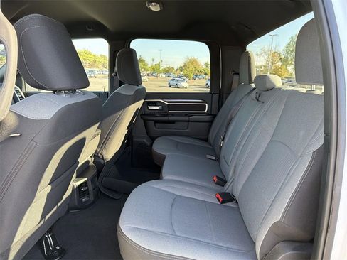 Used 2024 RAM 2500 Big Horn image 24