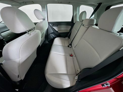 Used 2018 Subaru Forester 2.5i Premium w/ All-Weather Package image 26